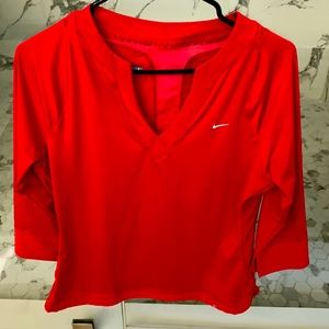 Nike quarter sleeve tennis top